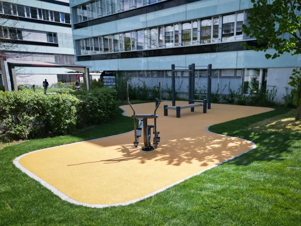 Street-workout, Laykold, Poligrass, Polyplay, Entretien - Sol coulé - Résine