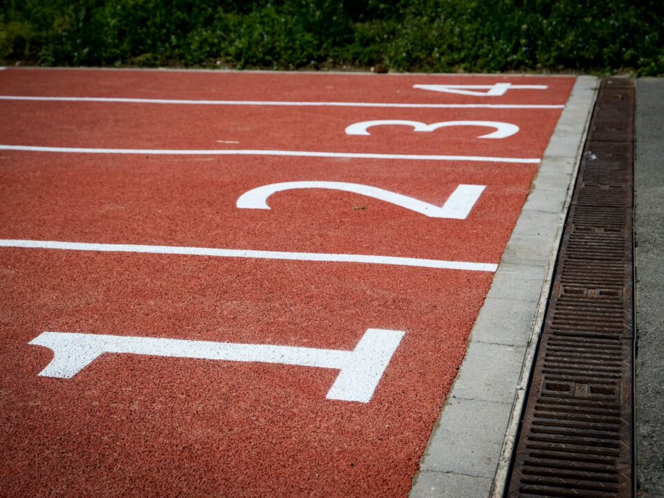Piste d&rsquo;athlétisme – Marcelin, Athlétisme, Création