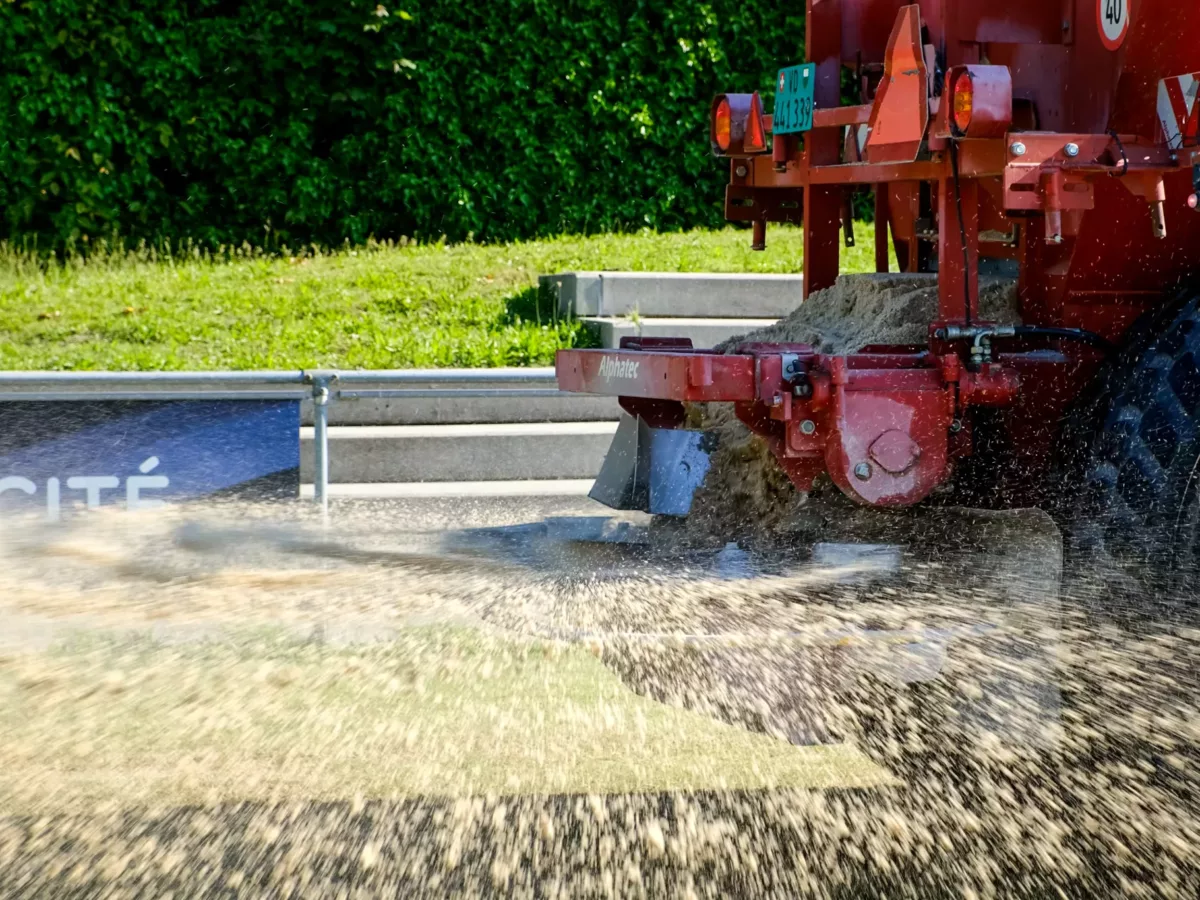 Entretien – Gazon naturel & hybride, Cricket, Football, Golf, Hockey sur gazon