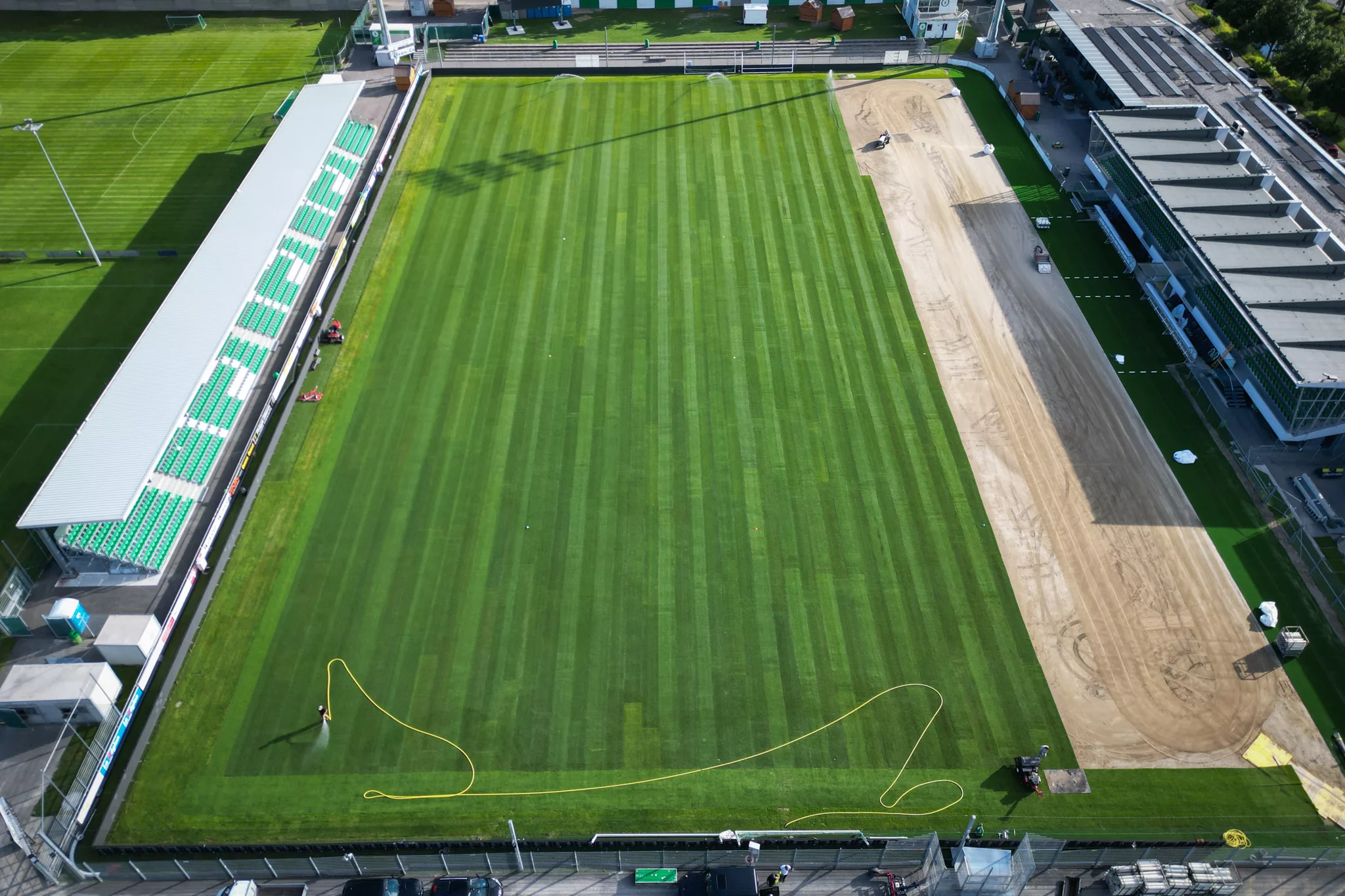 Lay & play – Hybride, Football, Rugby, Lay & play - Hybride, Équipement - Robot tondeuse